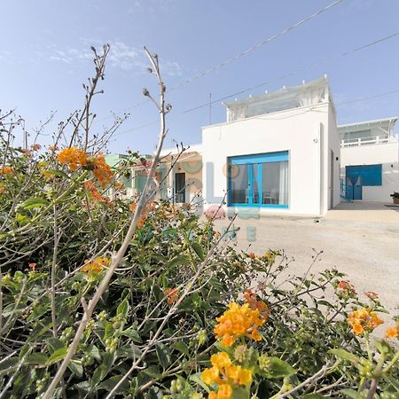 Bilocale Blue House Fronte Mare, A Posto Rosso Apartment Capilungo Exterior photo