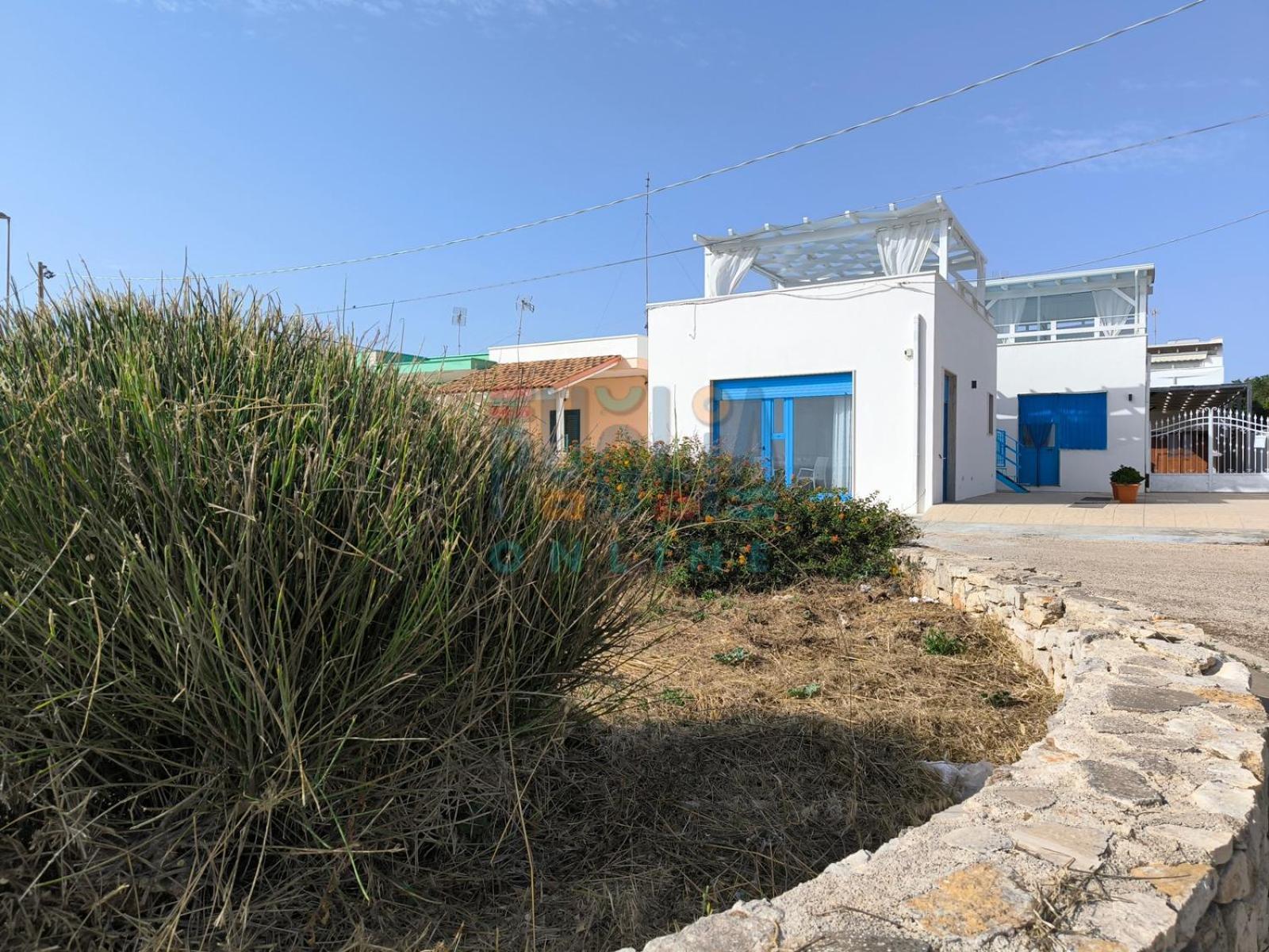 Bilocale Blue House Fronte Mare, A Posto Rosso Apartment Capilungo Exterior photo