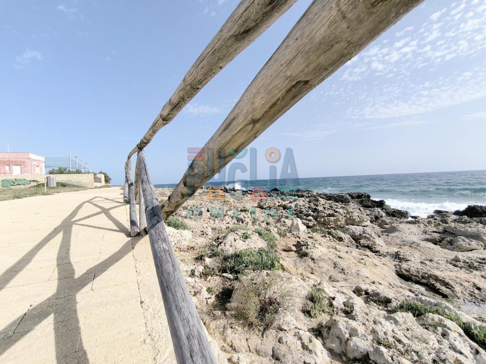 Bilocale Blue House Fronte Mare, A Posto Rosso Apartment Capilungo Exterior photo